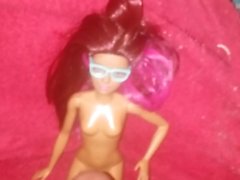 Barbie cum glasses