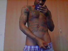 Thug playing on cam for the first time damn he fine !!