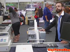 Straight bearded pawnclient fucks pawnbroker