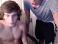 2 Danish Friends Boys And Camshow In USA (1) (Boyztube)