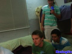 Straighty pledge gives head at frat party