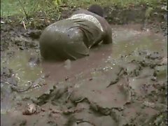 Pati mud wet dress 1