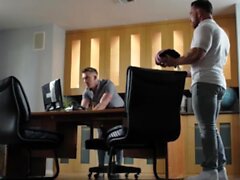 Hunk gays Nick Fitt and Liam Knox blowing big hard cocks