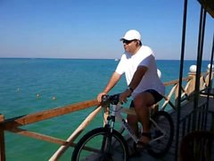me with my bike at beach