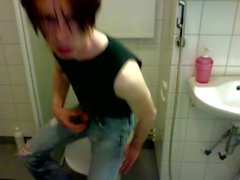 Boy - piss in jeans